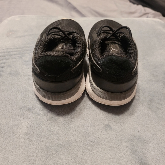 Baby PUMA - Picture 4 of 5